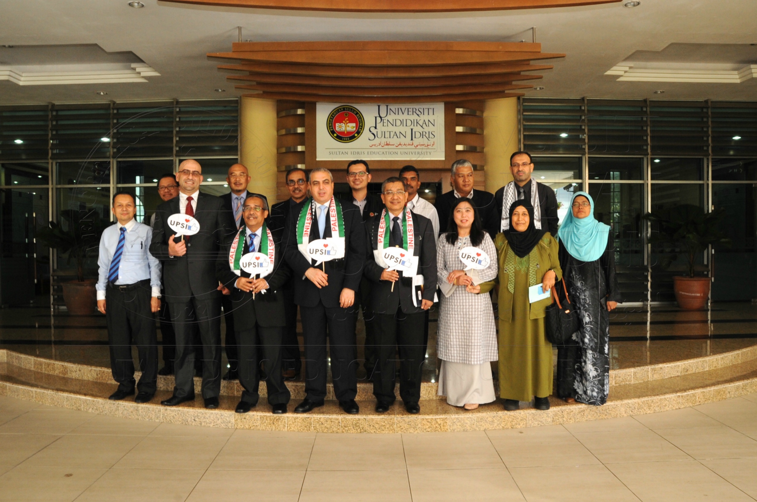 PRO 16 3 PALESTINEHAS 7733 (1)